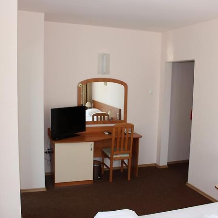 Arlanda Hotel สวิติ วลัส ภายนอก รูปภาพ