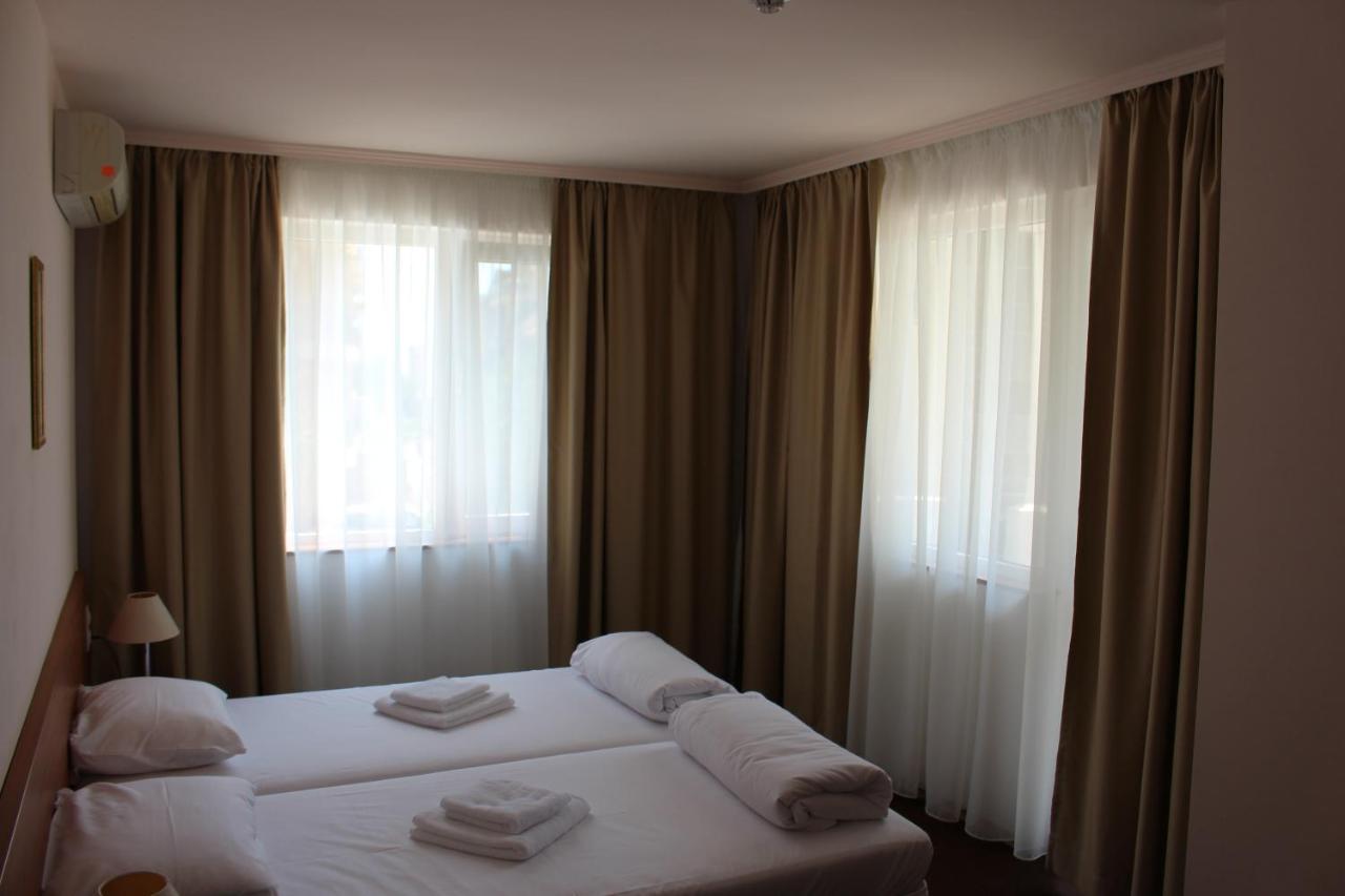 Arlanda Hotel สวิติ วลัส ภายนอก รูปภาพ
