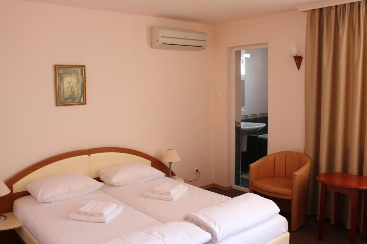 Arlanda Hotel สวิติ วลัส ภายนอก รูปภาพ